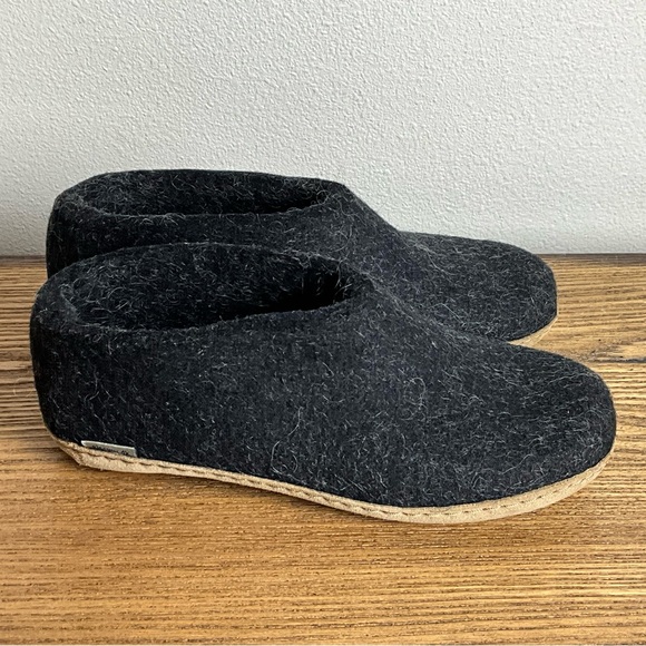 Glerups Charcoal Wool Slippers, New in Box - Picture 3 of 12